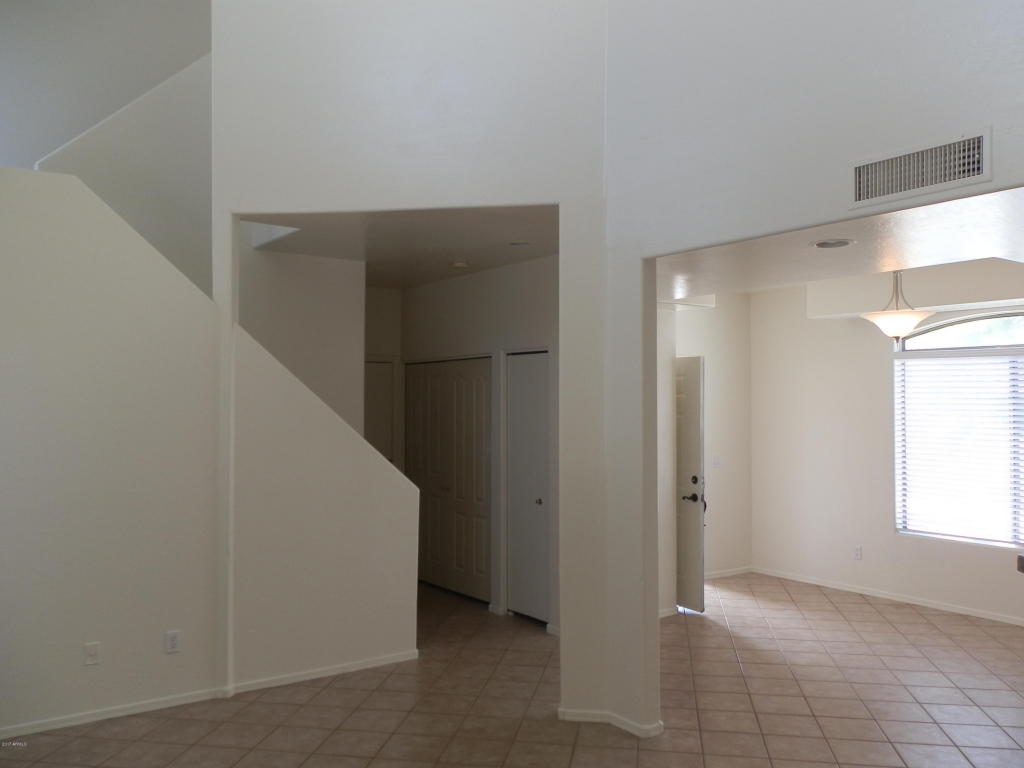 22012 N 29th Dr, Phoenix, AZ 85027 photo 9