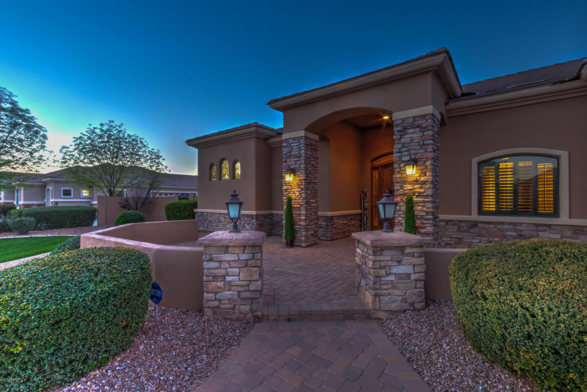 2152 E Sanoque Ct, Gilbert, AZ 85298 photo 4