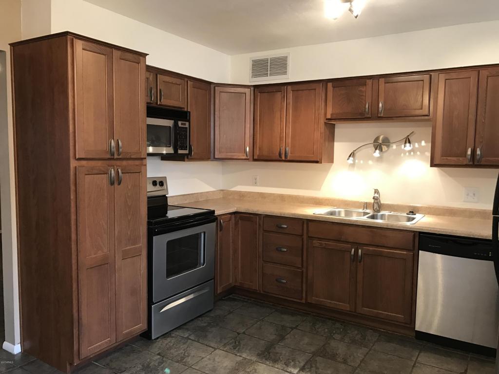 4111 E Camelback Rd #22, Phoenix, AZ 85018 photo 3