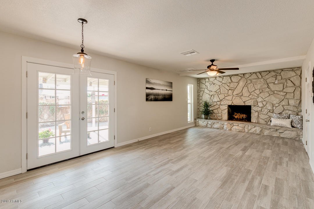 1429 S Roberts Rd, Tempe, AZ 85281 photo 8
