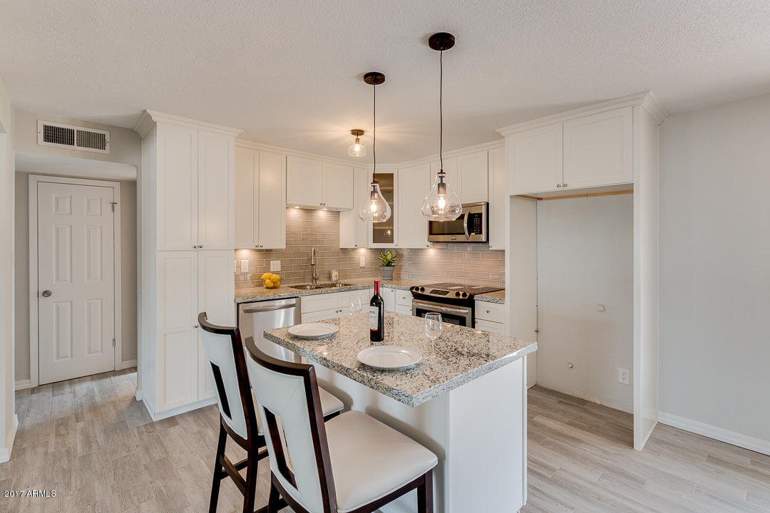 1429 S Roberts Rd, Tempe, AZ 85281 photo 16