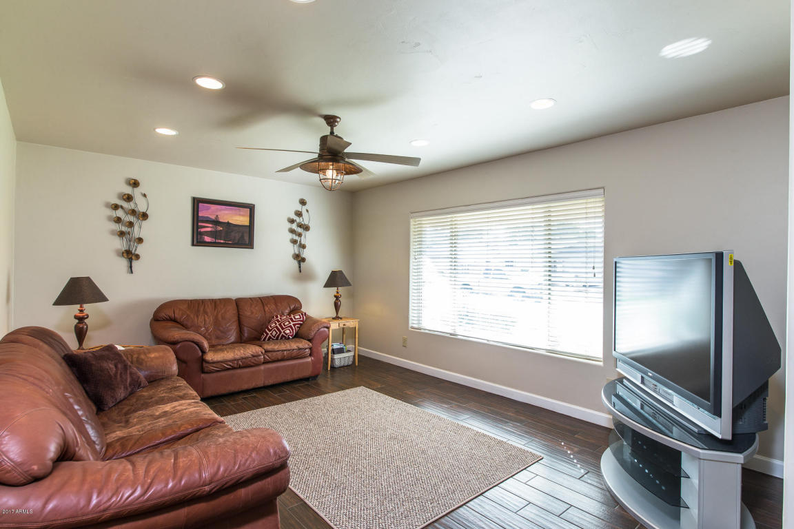 2328 W Evans Dr, Phoenix, AZ 85023 photo 7