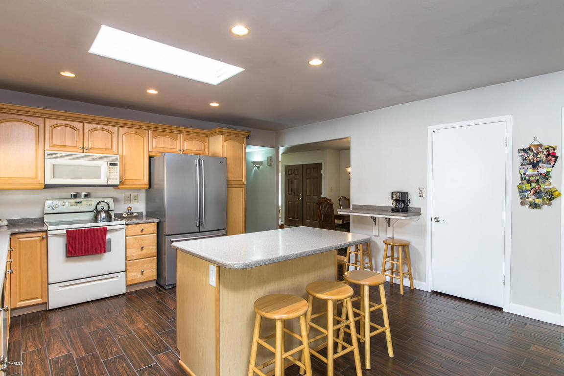 2328 W Evans Dr, Phoenix, AZ 85023 photo 10