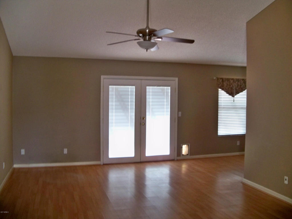 1249 E Taro Ln, Phoenix, AZ 85024 photo 2