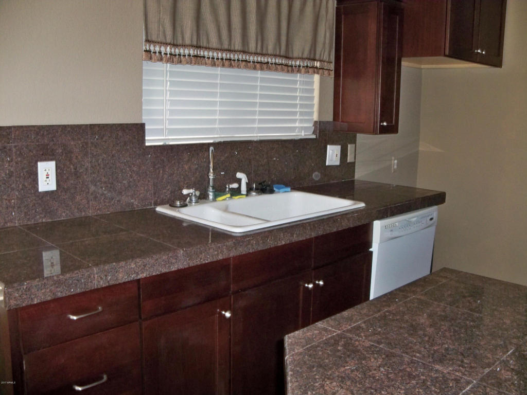 1249 E Taro Ln, Phoenix, AZ 85024 photo 5