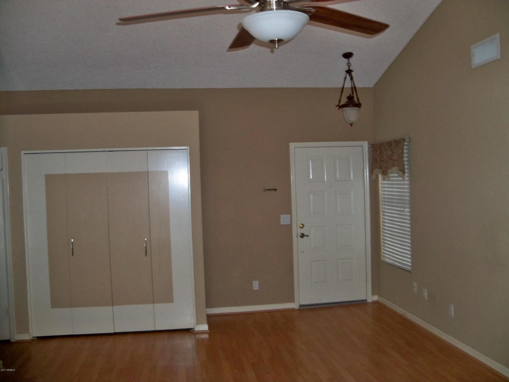 1249 E Taro Ln, Phoenix, AZ 85024 photo 3