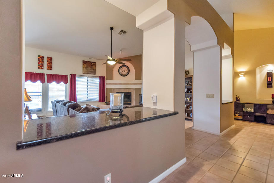 2039 E Tecoma Rd, Phoenix, AZ 85048 photo 4