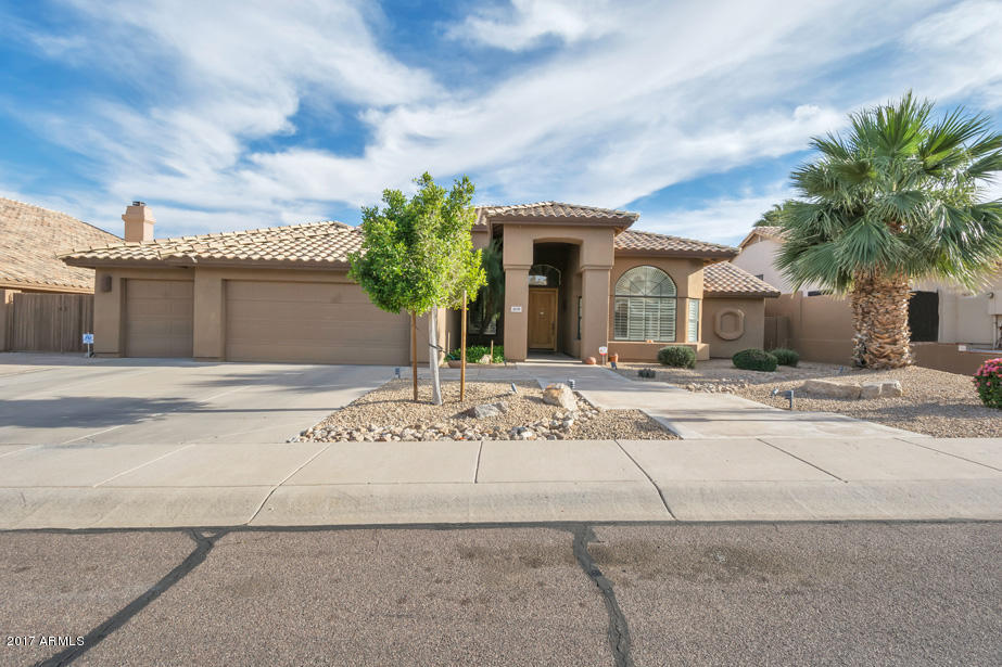 2039 E Tecoma Rd, Phoenix, AZ 85048 photo 1