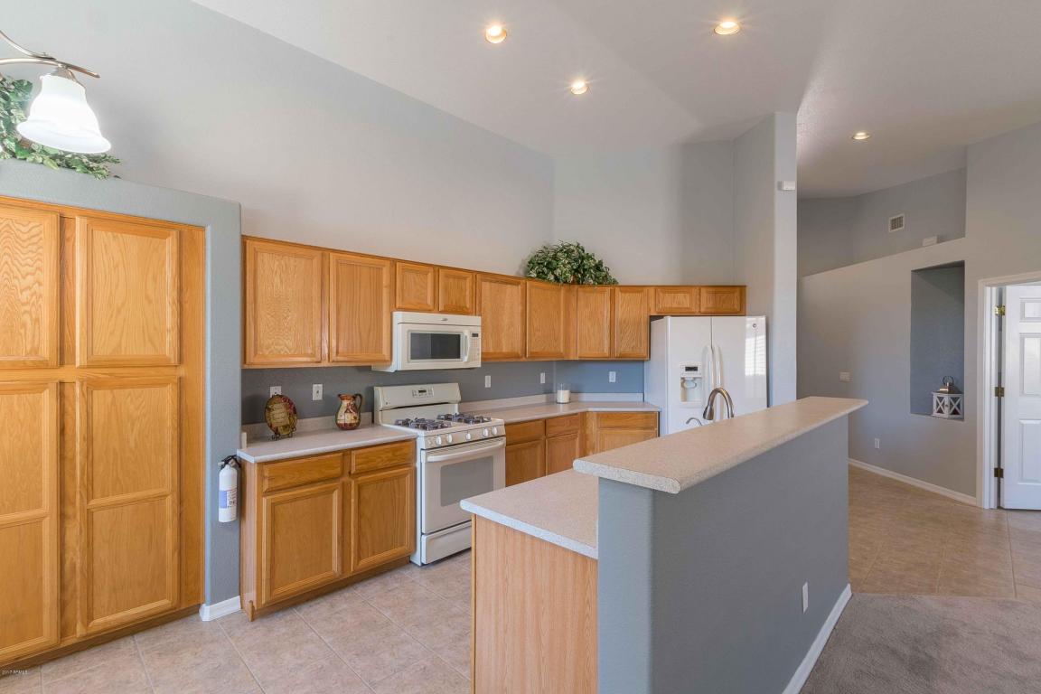 4489 E Apricot Ln, Gilbert, AZ 85298 photo 8