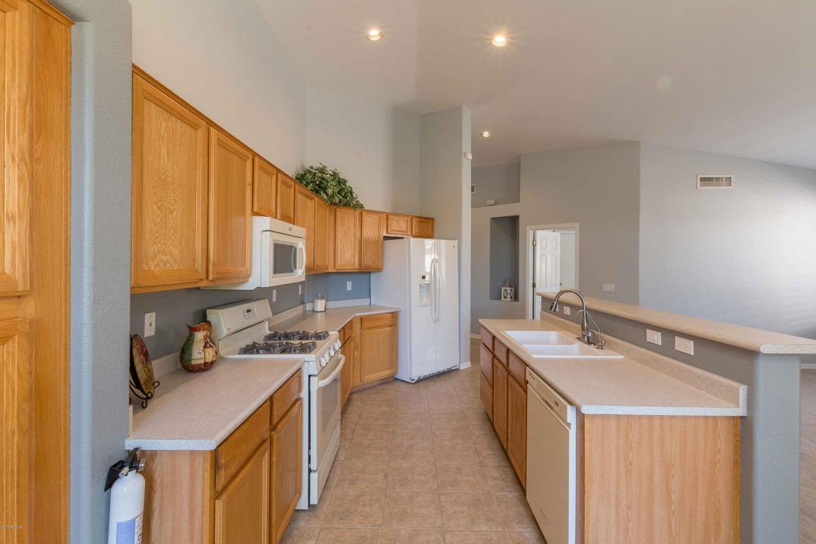 4489 E Apricot Ln, Gilbert, AZ 85298 photo 12