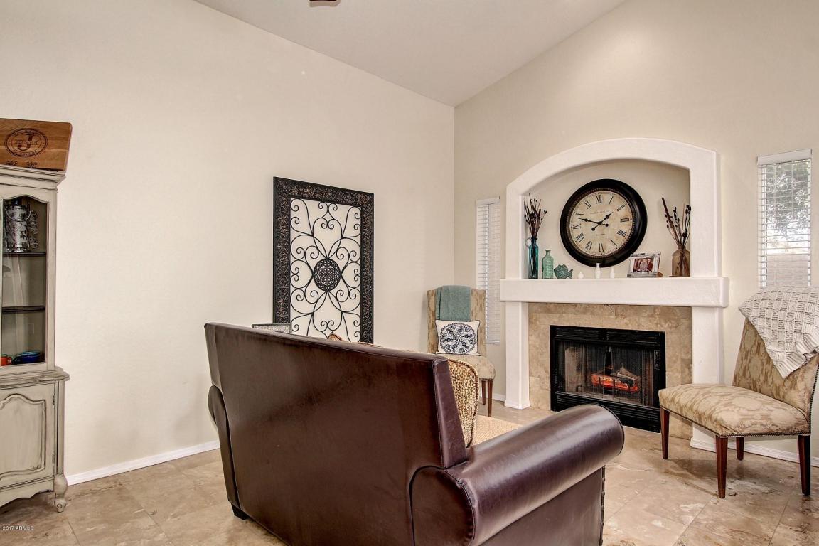 901 S Dolphin Dr, Gilbert, AZ 85233 photo 9