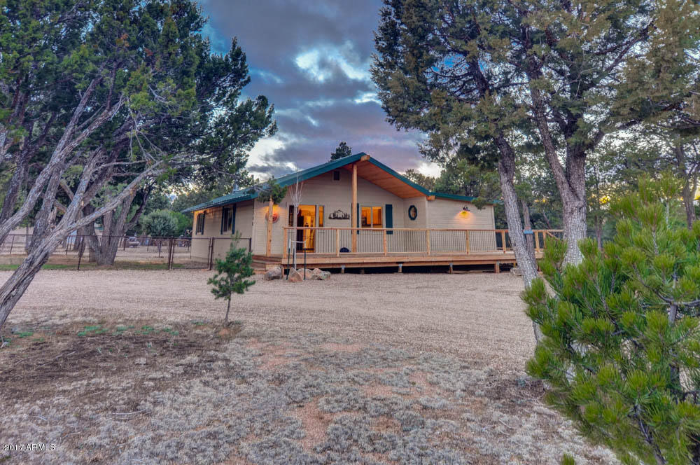 3340 Cedar Dr, Overgaard, AZ 85933 photo 1