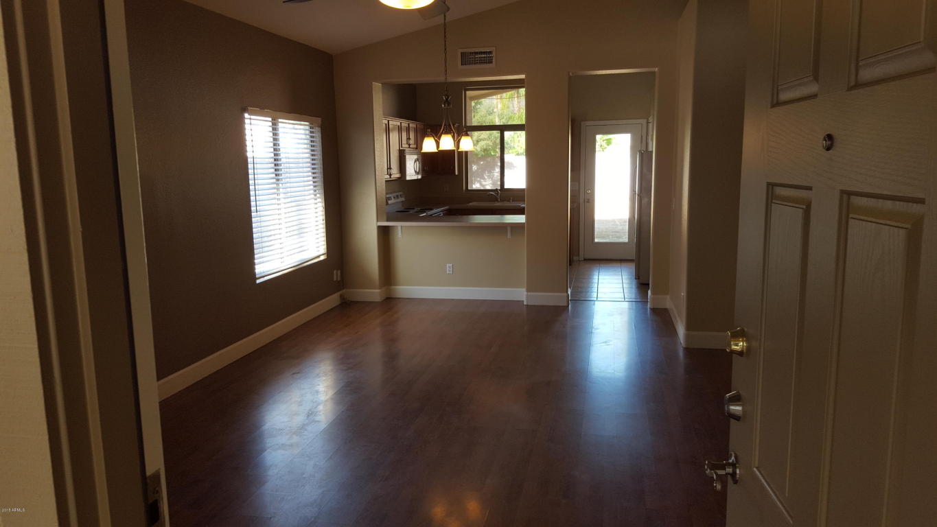 4024 W Hackamore Dr, Phoenix, AZ 85083 photo 2