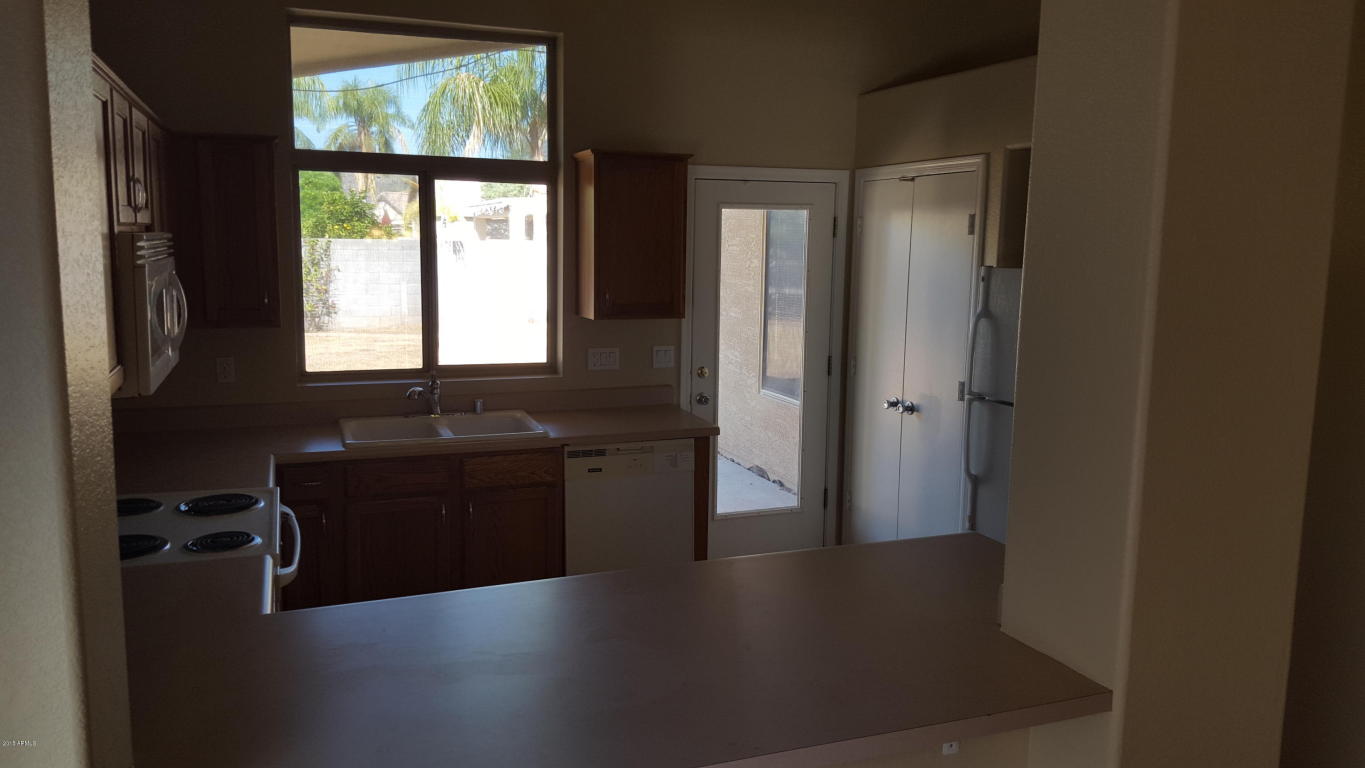 4024 W Hackamore Dr, Phoenix, AZ 85083 photo 4