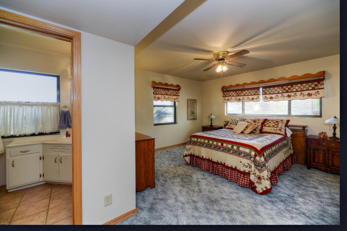 5011 E Mitchell Dr, Phoenix, AZ 85018 photo 9