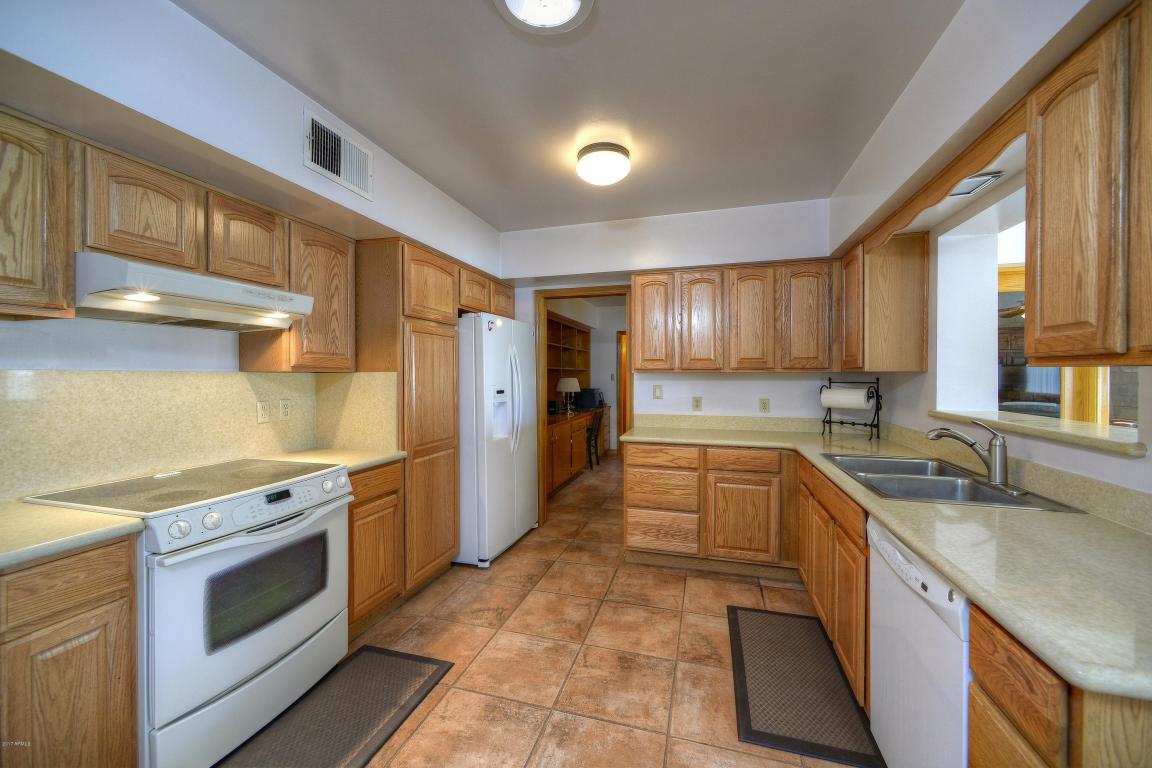 5011 E Mitchell Dr, Phoenix, AZ 85018 photo 5