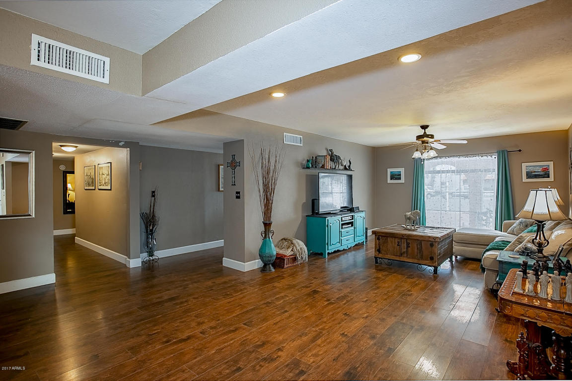 3631 E Garden Dr, Phoenix, AZ 85028 photo 4