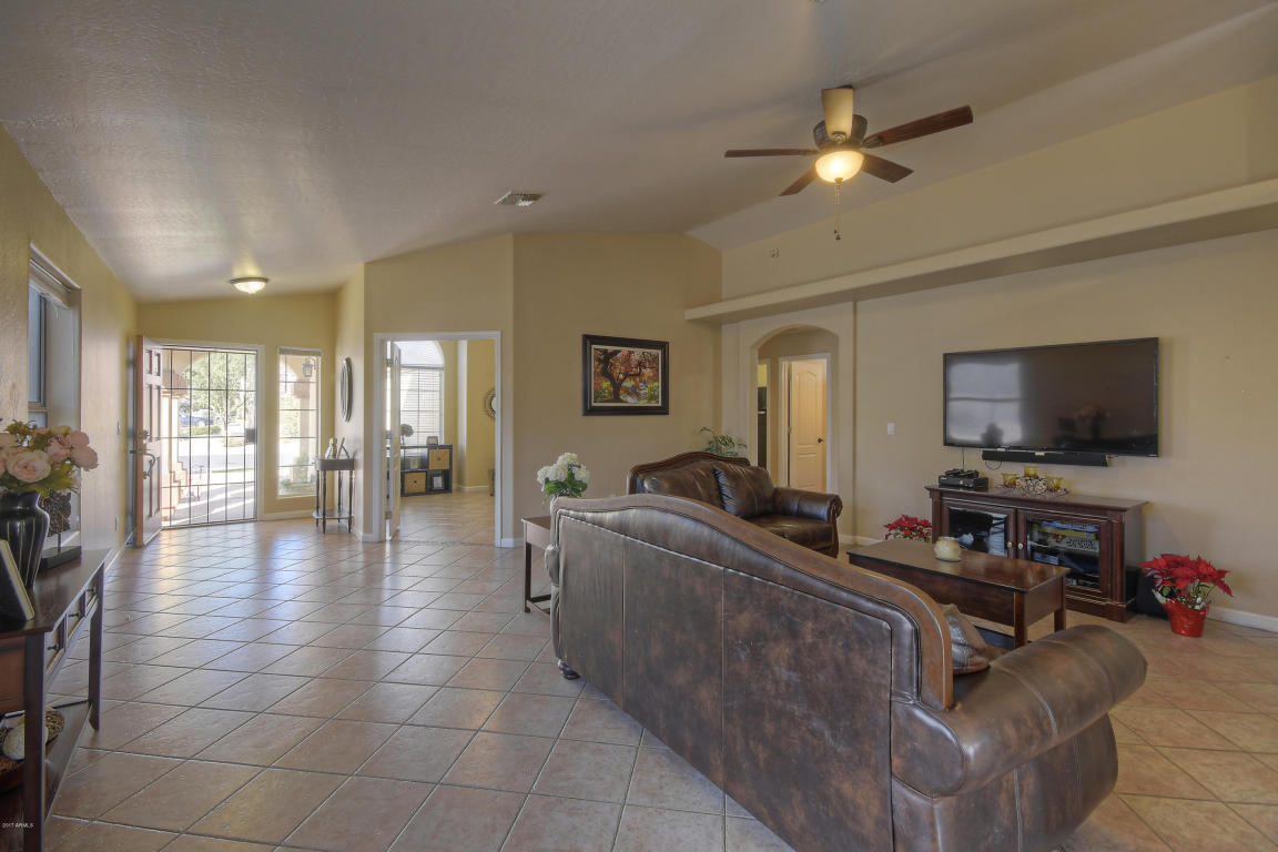 1521 W Shellfish Dr, Gilbert, AZ 85233 photo 9