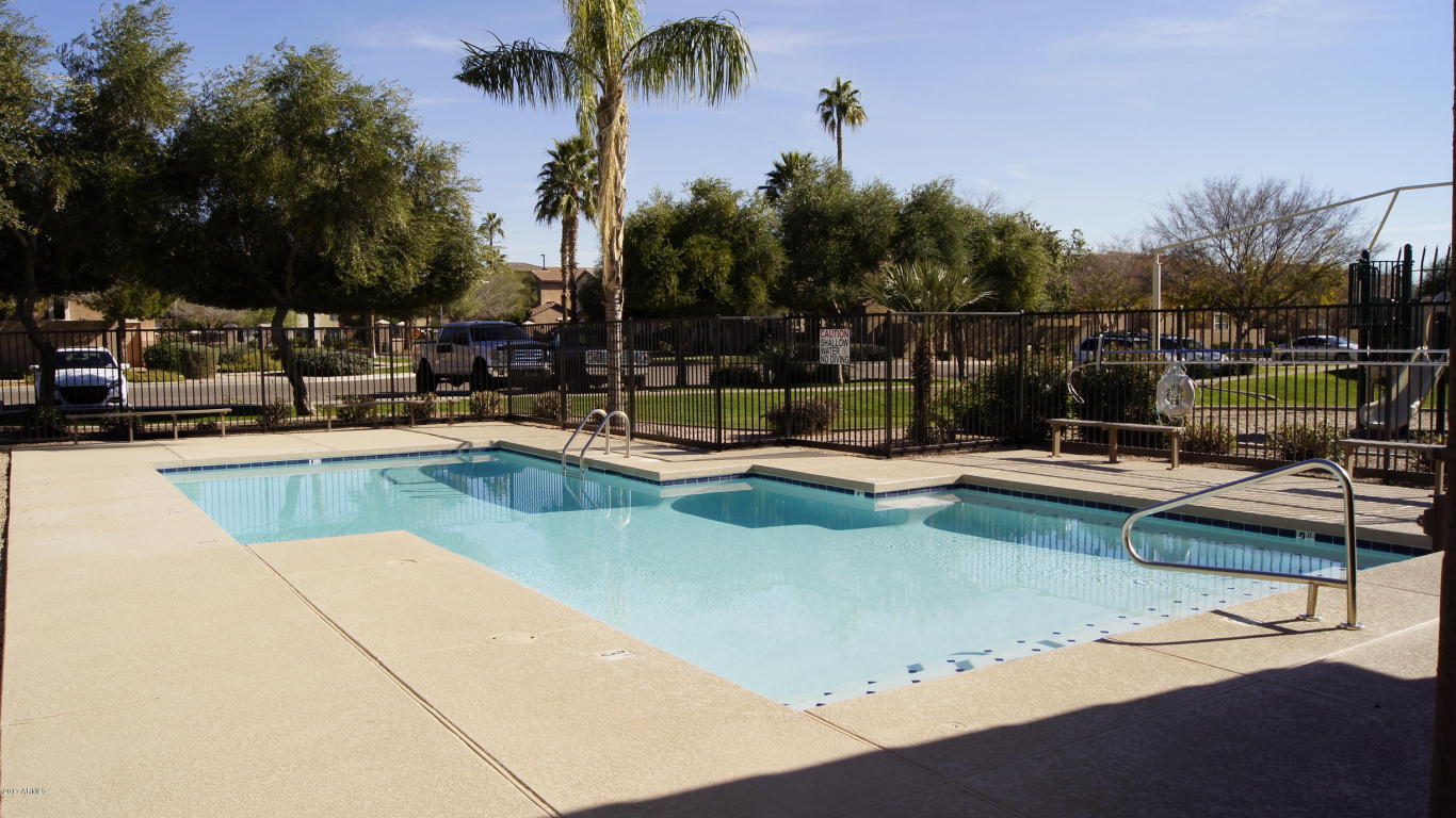 1917 Emily Ln, Gilbert, AZ 85295 photo 16