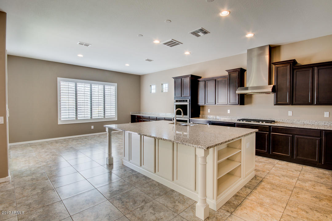 3299 E Magnolia Dr, Gilbert, AZ 85298 photo 7