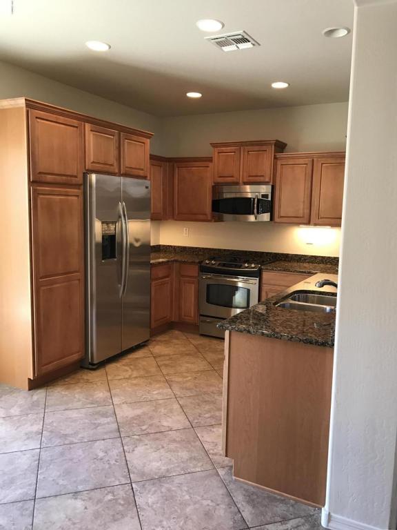 3960 E Melinda Dr, Phoenix, AZ 85050 photo 12