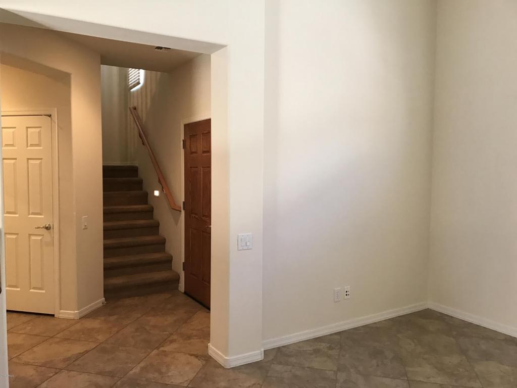 3960 E Melinda Dr, Phoenix, AZ 85050 photo 8