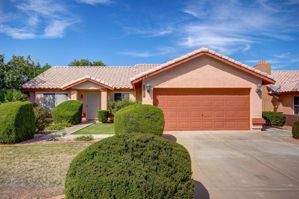 1920 E Sharon Dr, Phoenix, AZ 85022 photo 1