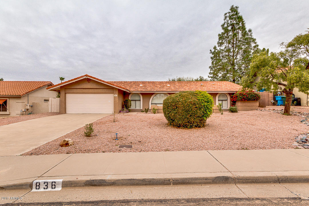 836 E Forest Hills Dr, Phoenix, AZ 85022 photo 1