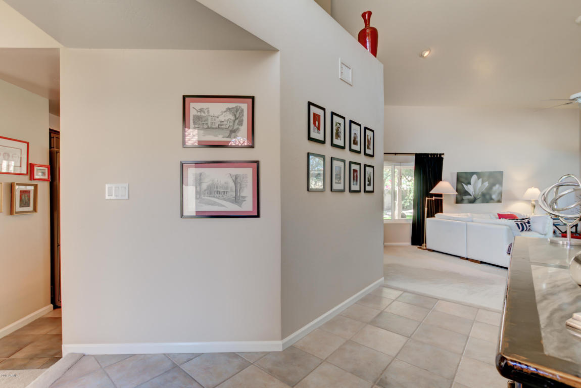 3216 E Ashurst Dr, Phoenix, AZ 85048 photo 4