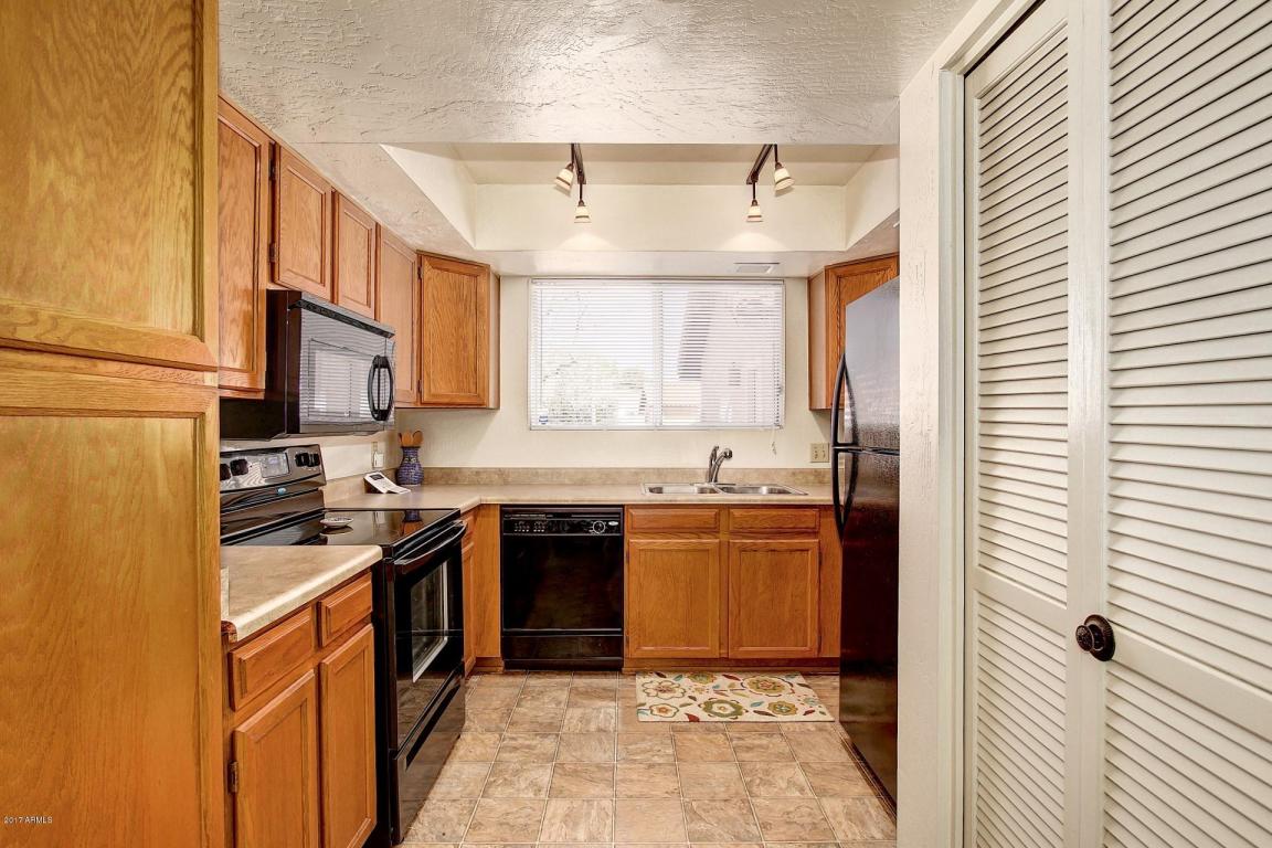 2265 E Fairview Cir, Mesa, AZ 85204 photo 9