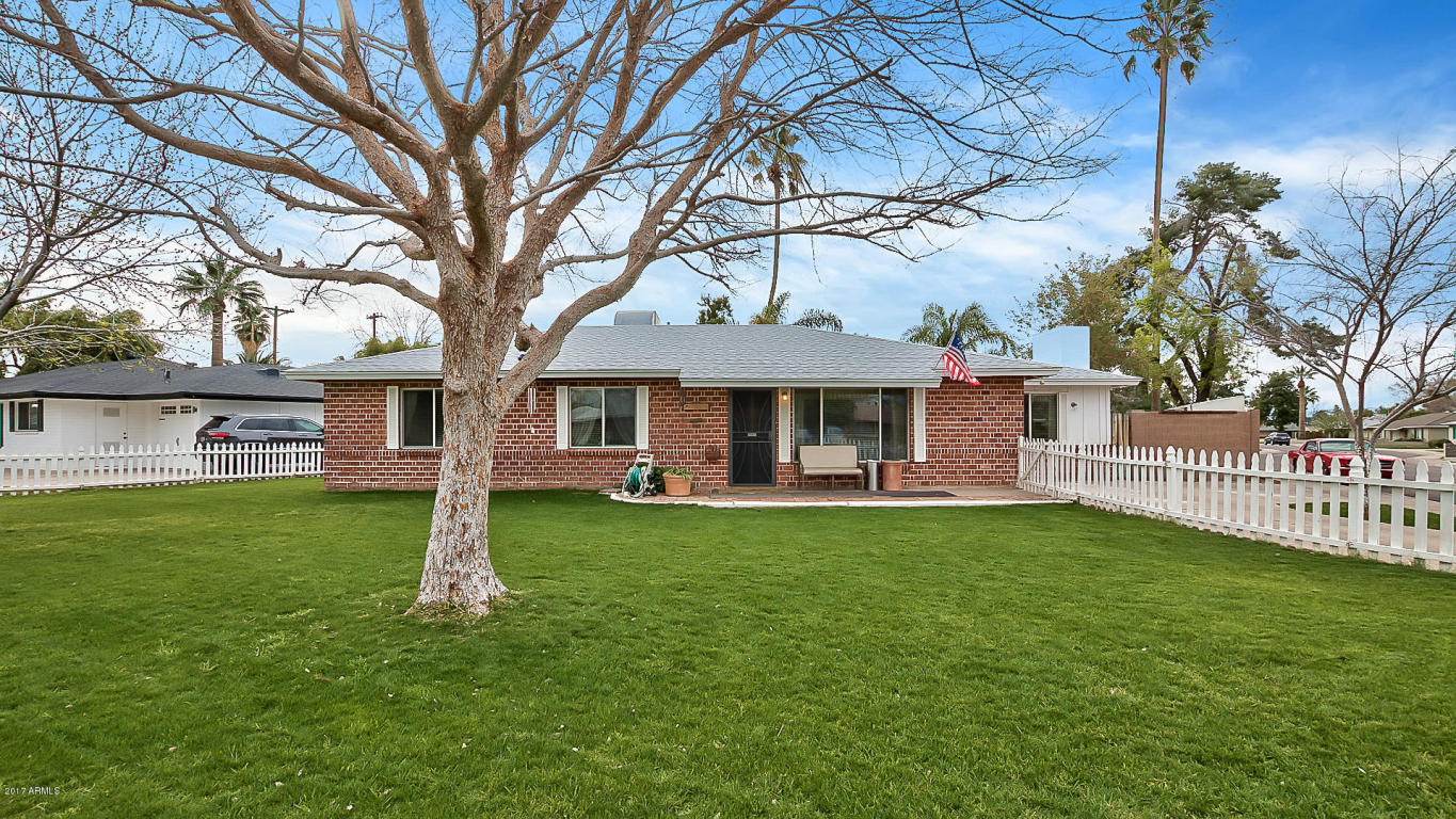 3901 E Clarendon Ave, Phoenix, AZ 85018 photo 4