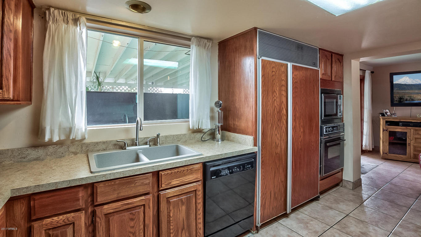 3901 E Clarendon Ave, Phoenix, AZ 85018 photo 12