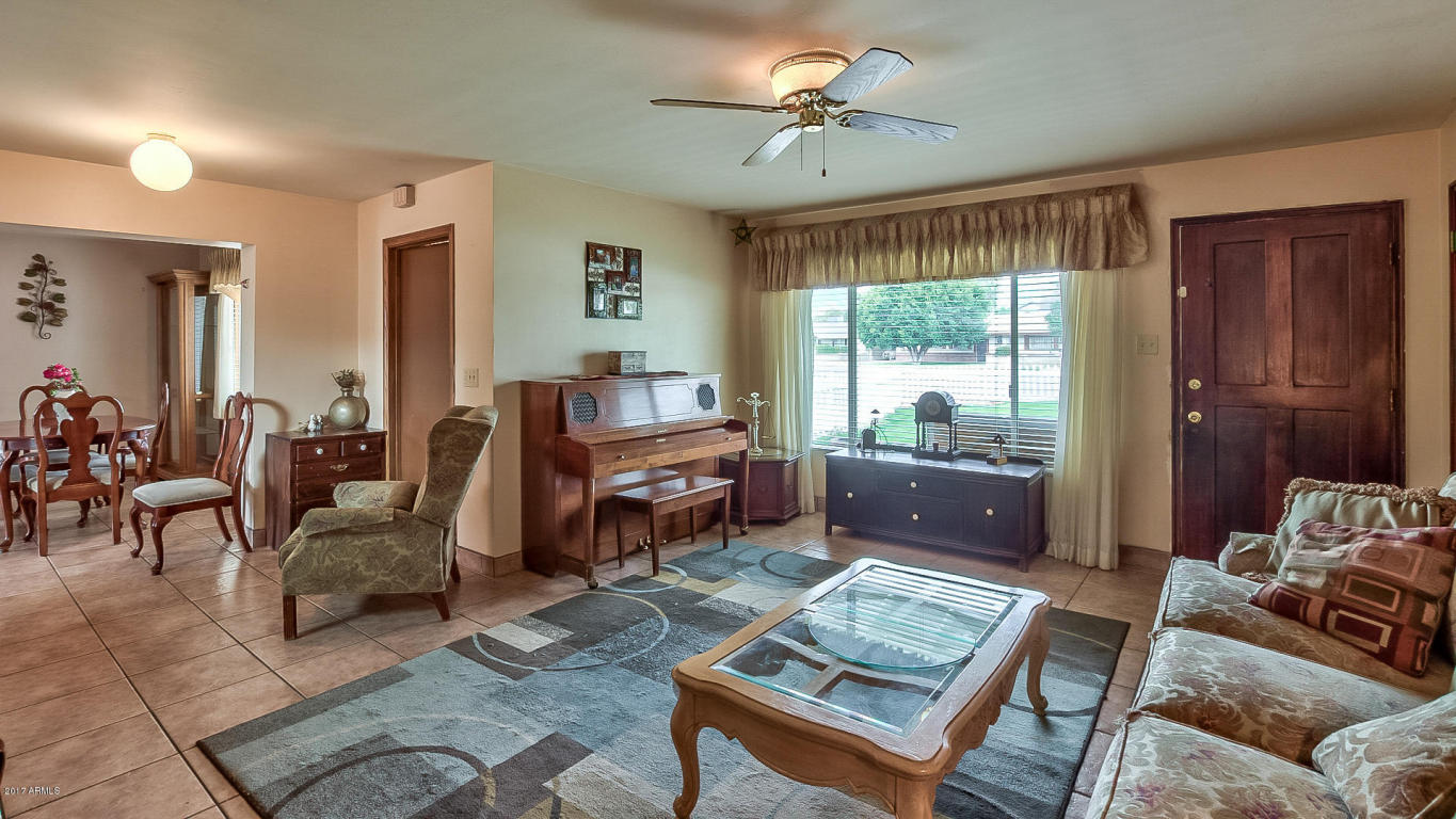 3901 E Clarendon Ave, Phoenix, AZ 85018 photo 9