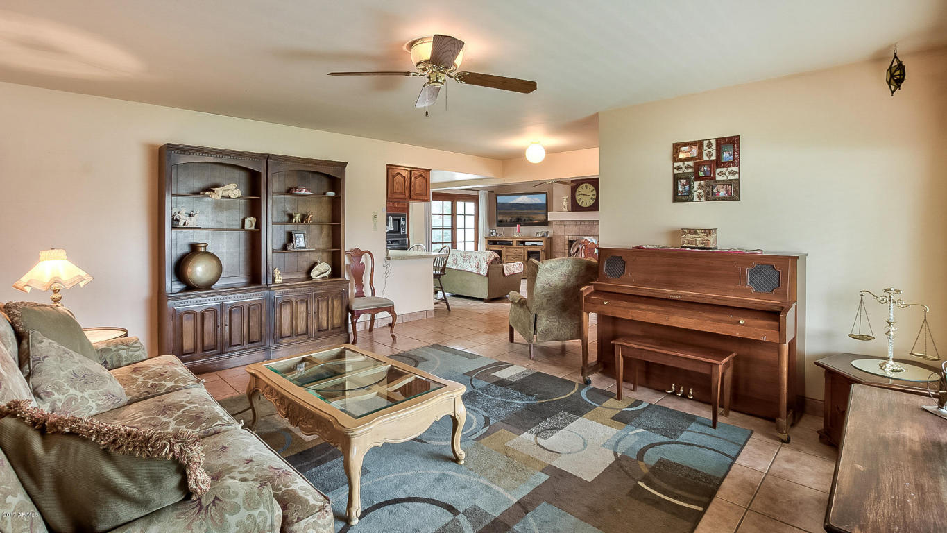3901 E Clarendon Ave, Phoenix, AZ 85018 photo 8