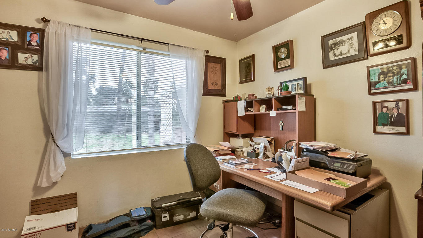 3901 E Clarendon Ave, Phoenix, AZ 85018 photo 17