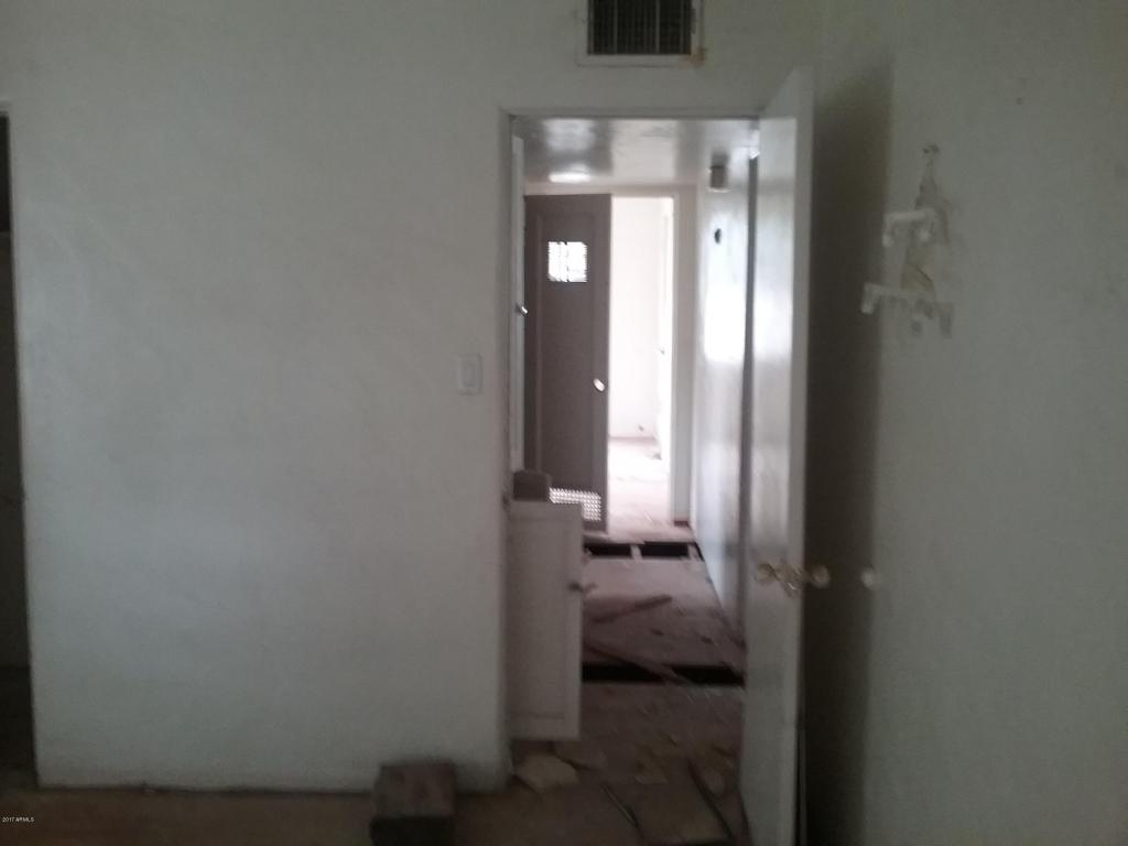5811 S 9th St, Phoenix, AZ 85040 photo 7