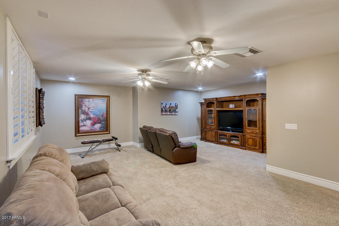 2788 E Claxton Ct, Gilbert, AZ 85297 photo 11