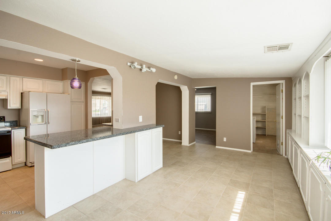 3425 E Turney Ave, Phoenix, AZ 85018 photo 5
