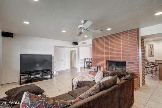 526 E Concorda Dr, Tempe, AZ 85282 photo 6