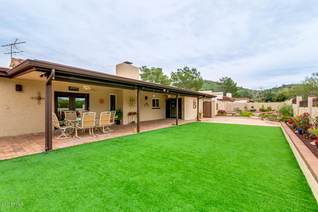 17 E Aster Dr, Phoenix, AZ 85022 photo 9