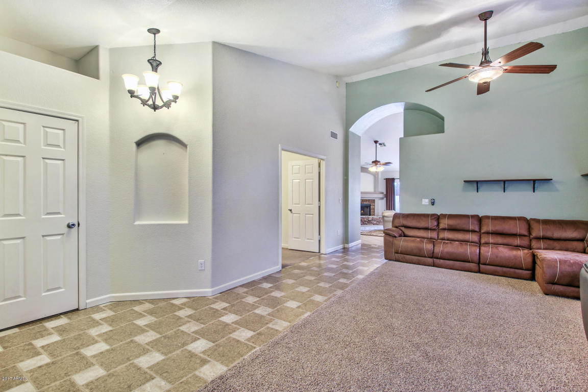 2134 E Brooks St, Gilbert, AZ 85296 photo 9
