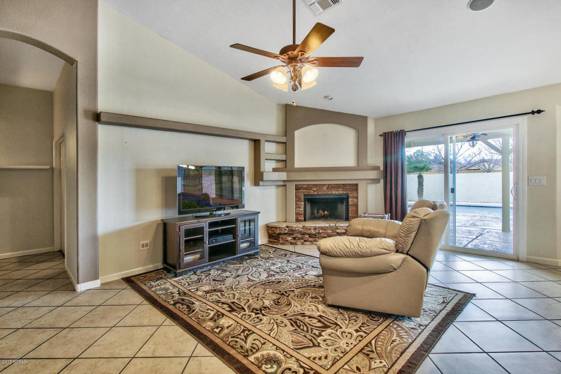 2134 E Brooks St, Gilbert, AZ 85296 photo 11