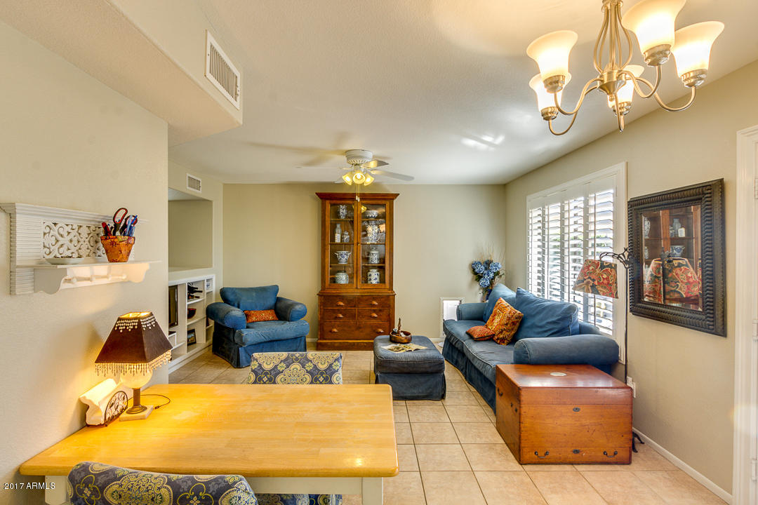 2121 E Robin Ln, Phoenix, AZ 85024 photo 9