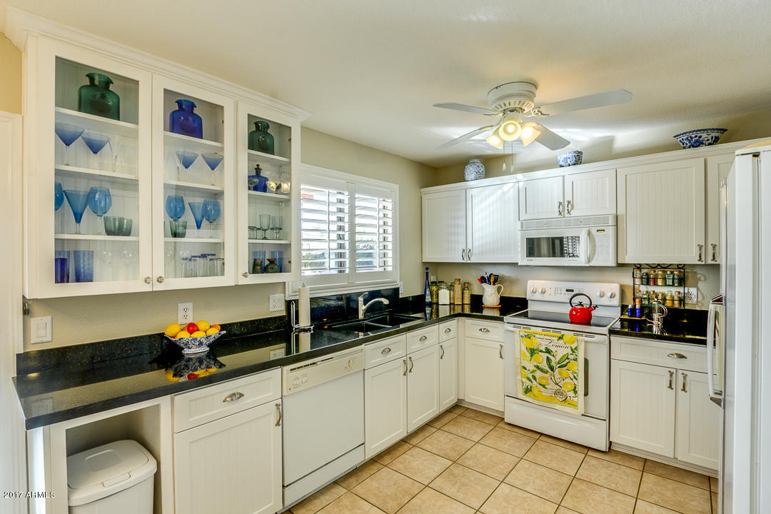 2121 E Robin Ln, Phoenix, AZ 85024 photo 13
