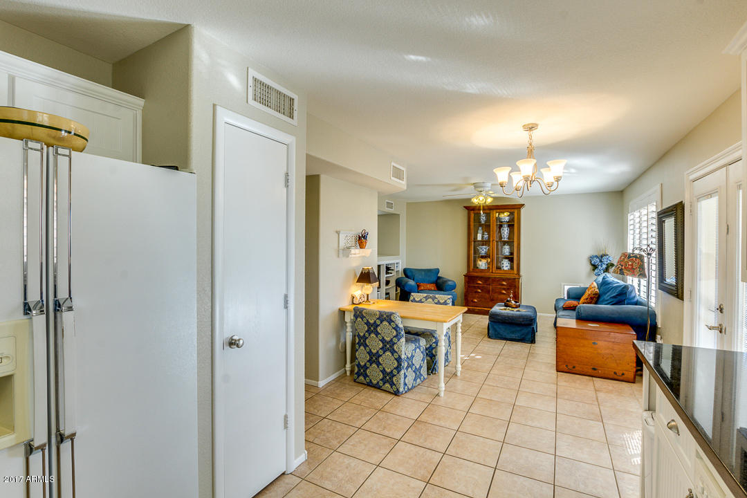 2121 E Robin Ln, Phoenix, AZ 85024 photo 17