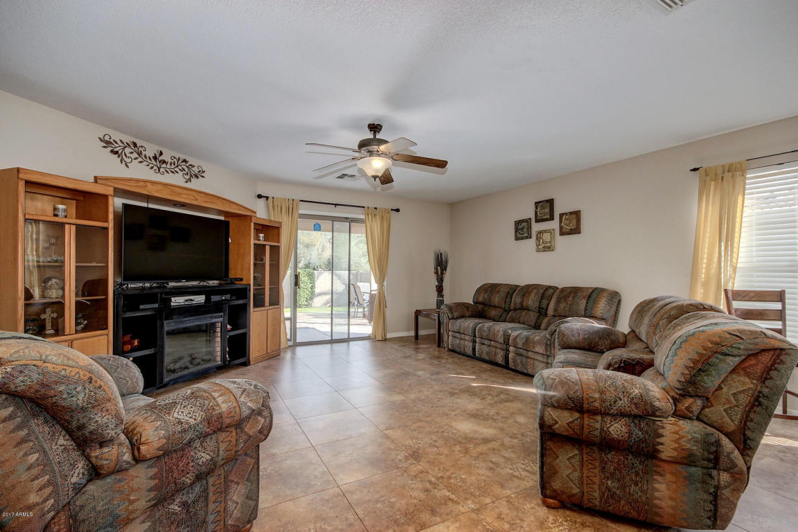914 E Pedro Rd, Phoenix, AZ 85042 photo 18