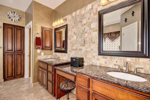 1410 E Catamaran Dr, Gilbert, AZ 85234 photo 25