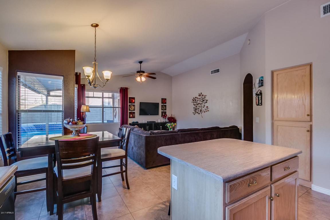 2307 S Peppertree Dr, Gilbert, AZ 85295 photo 23