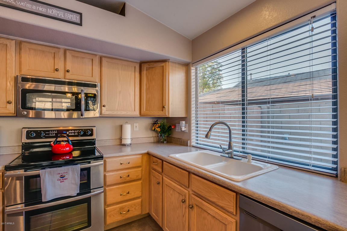 2307 S Peppertree Dr, Gilbert, AZ 85295 photo 28