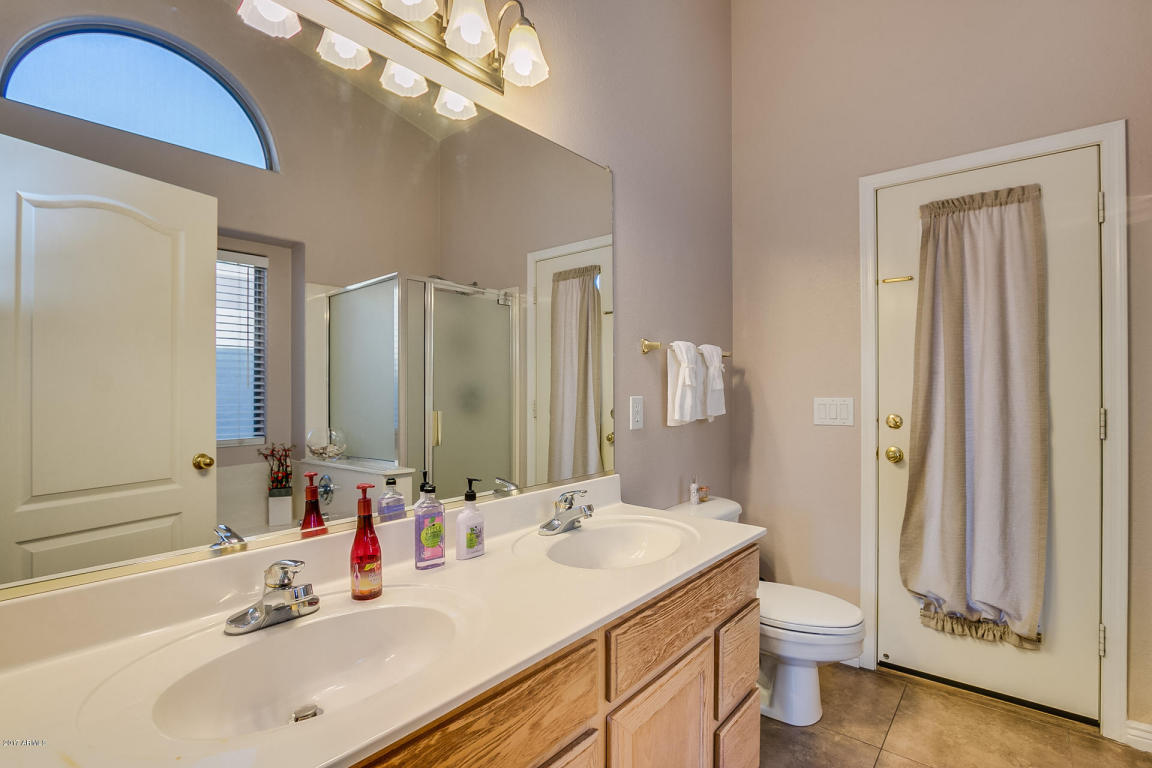 2307 S Peppertree Dr, Gilbert, AZ 85295 photo 18